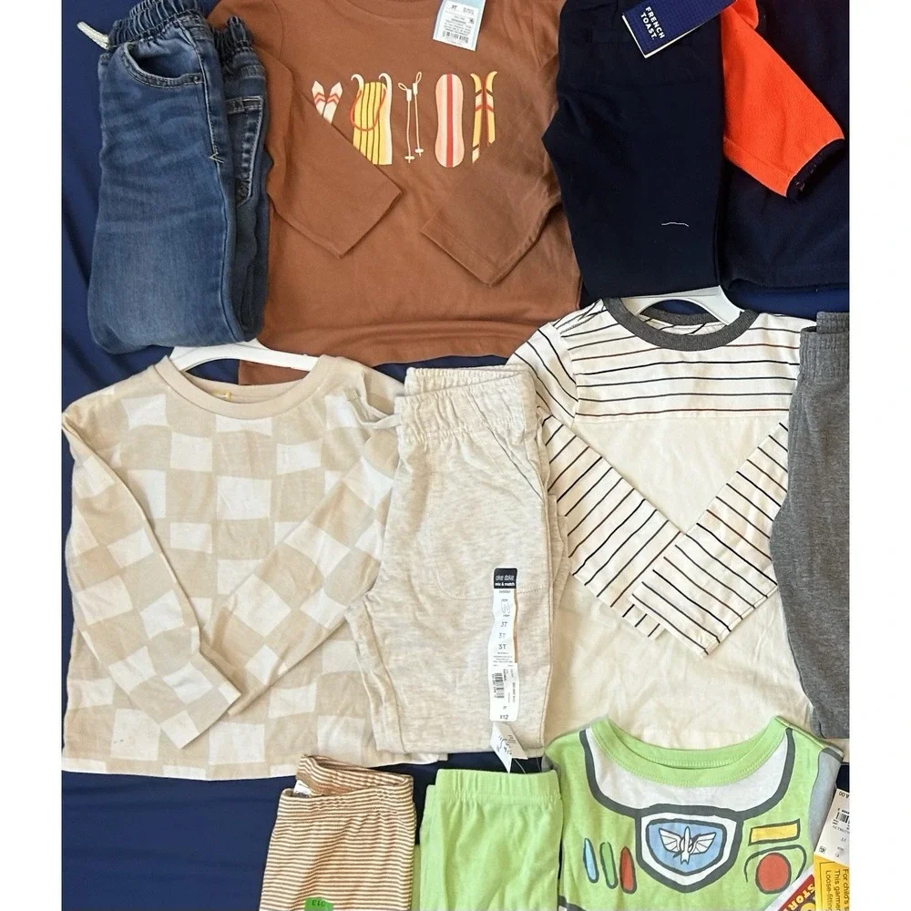 Huge Lot Boys Clothes 3T NEW & EUC Carters Outfits Sets Osh Kosh Pants Tommy H&M